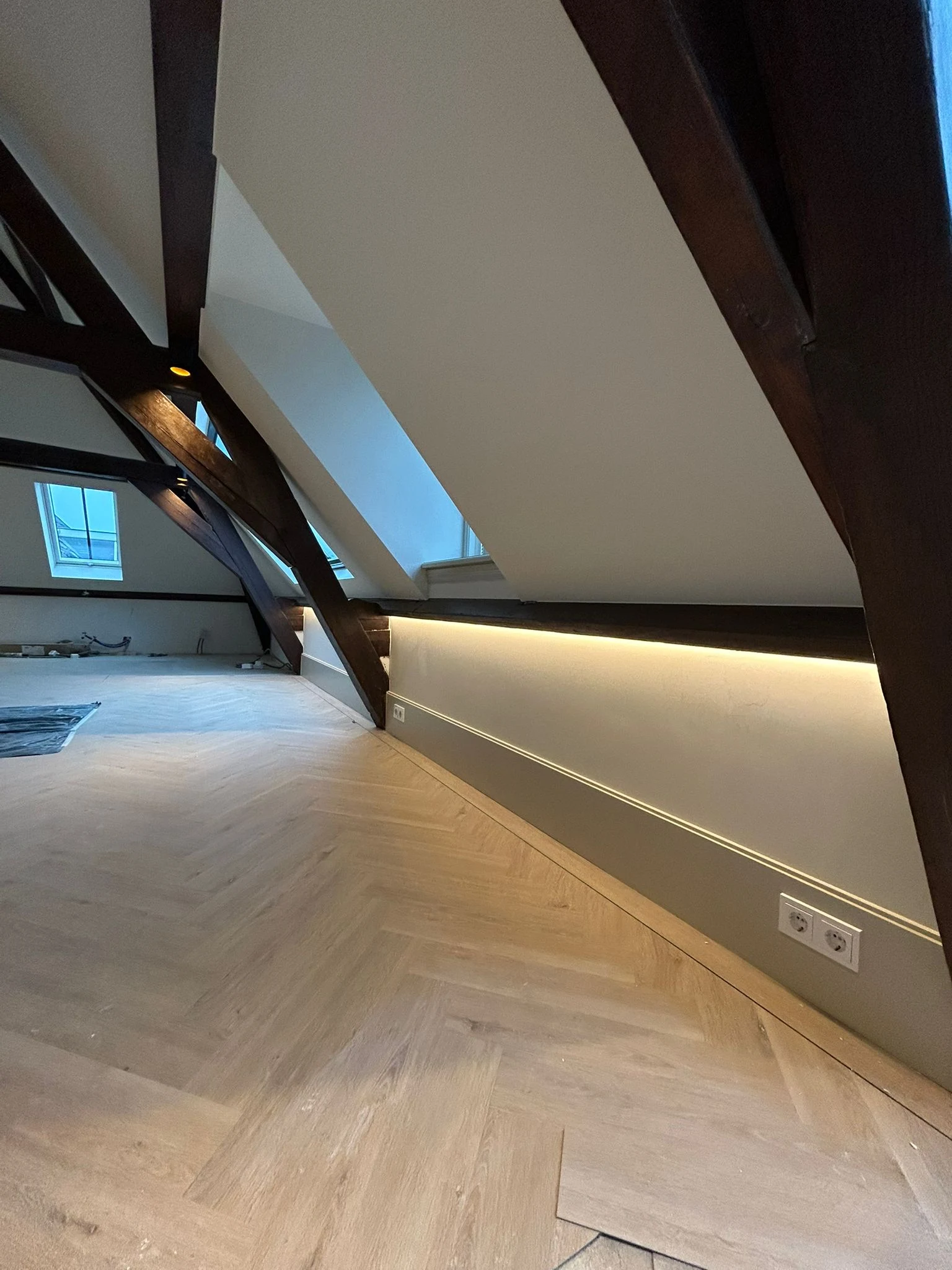 Ledverlichting bij houten balken